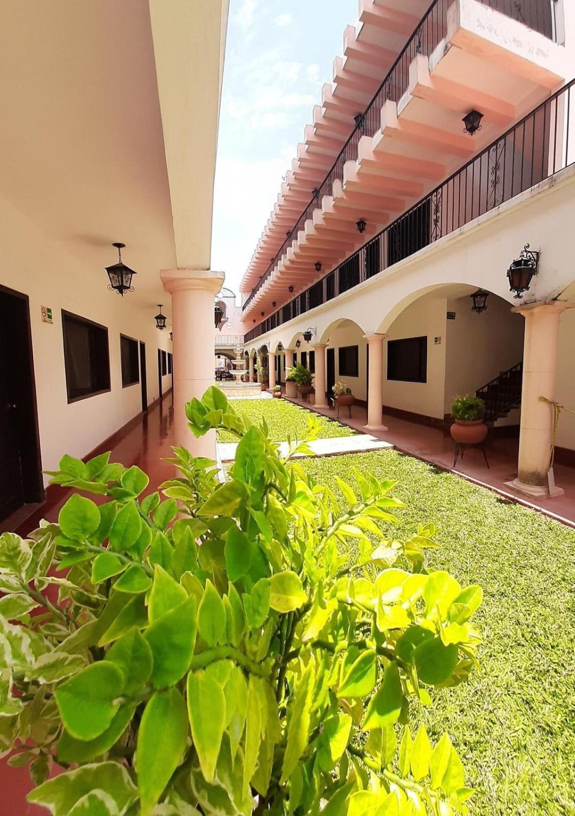 Hotel Zaci Valladolid  Kültér fotó