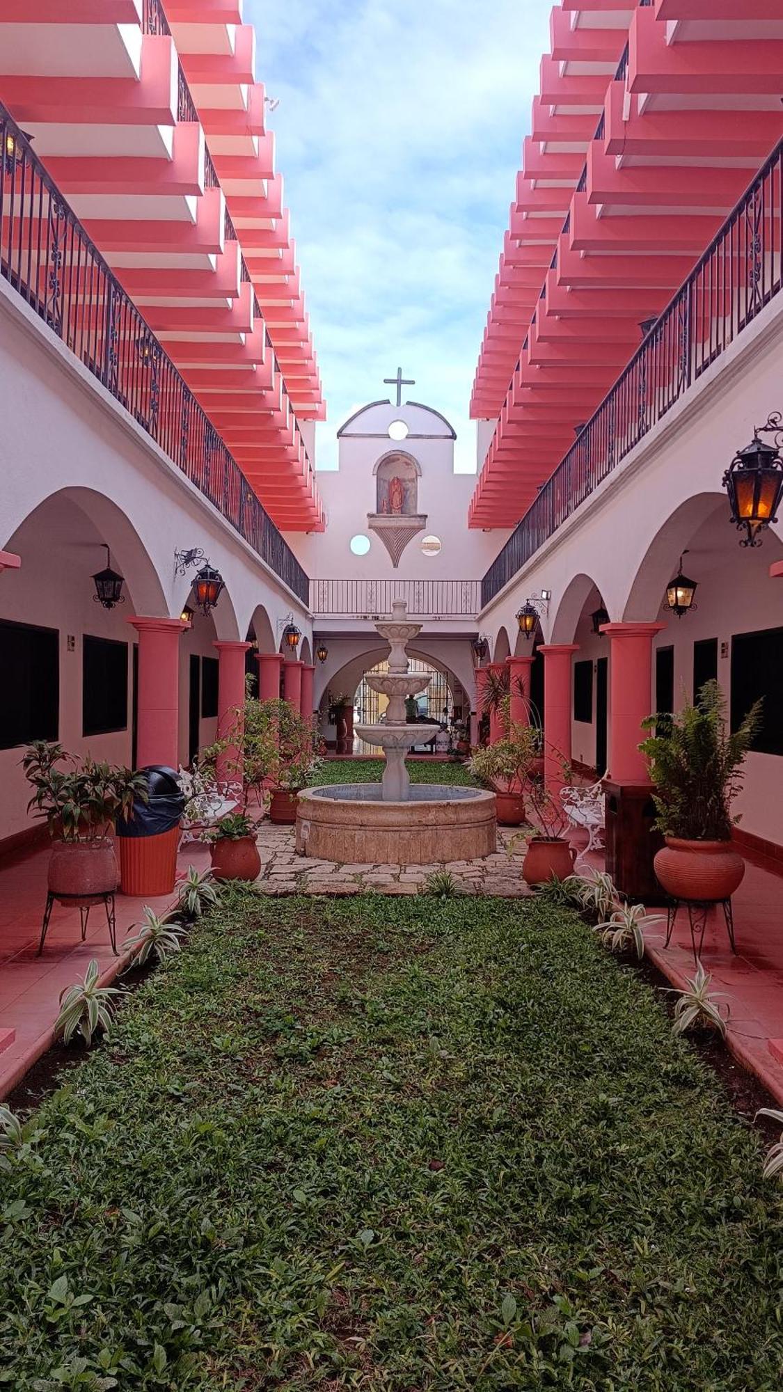 Hotel Zaci Valladolid  Kültér fotó