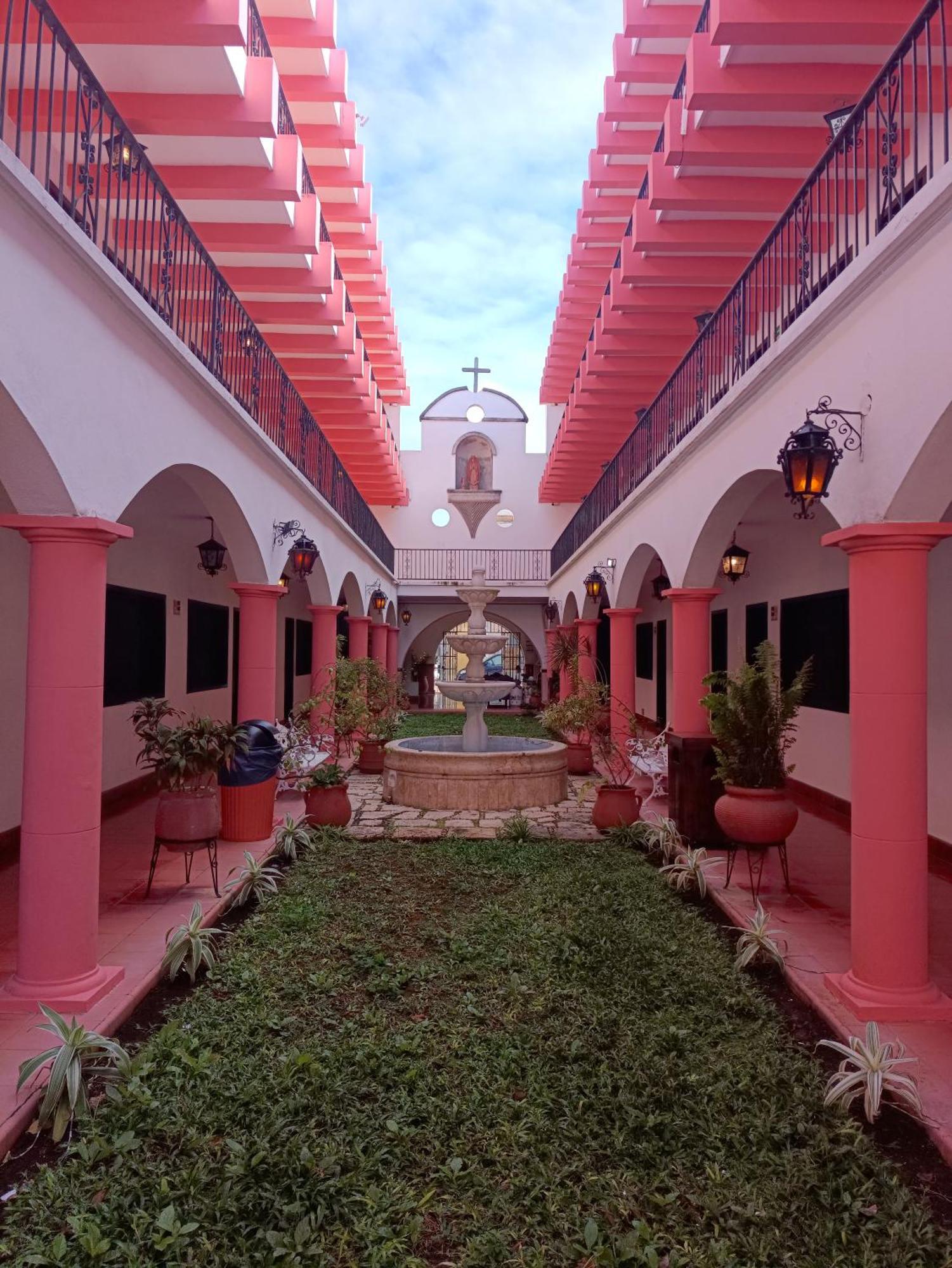 Hotel Zaci Valladolid  Kültér fotó
